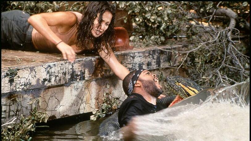 Jennifer Lopez, Ice Cube und Riesenschlange (aus Plastik)