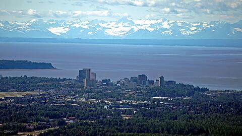 Die Stadt Anchorage ist Schauplatz eines Treffens zwischen US-Präsident Trump und dem russischen Präsidenten Putin.