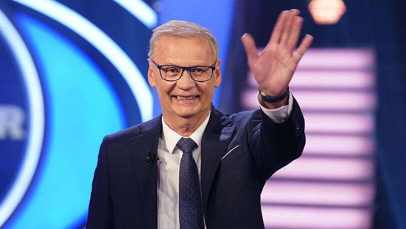 Günther Jauch präsentiert seit 1999 die RTL-Quizshow "Wer wird Millionär?" Günther Jauch präsentiert seit 1999 die RTL-Quizshow "Wer wird Millionär?"
