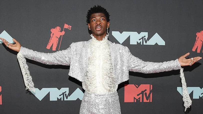 Mit den Gedanken schon im Urlaub: Lil Nas X gönnt sich eine Auszeit
