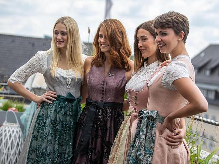 Die neue Dirndl-Kollektion von Cathy Hummels.