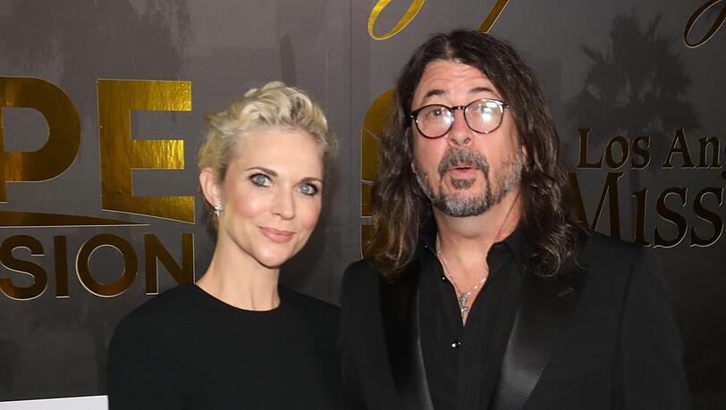 Jordyn Blum und Dave Grohl am Wochenende in Los Angeles. Jordyn Blum und Dave Grohl am Wochenende in Los Angeles.