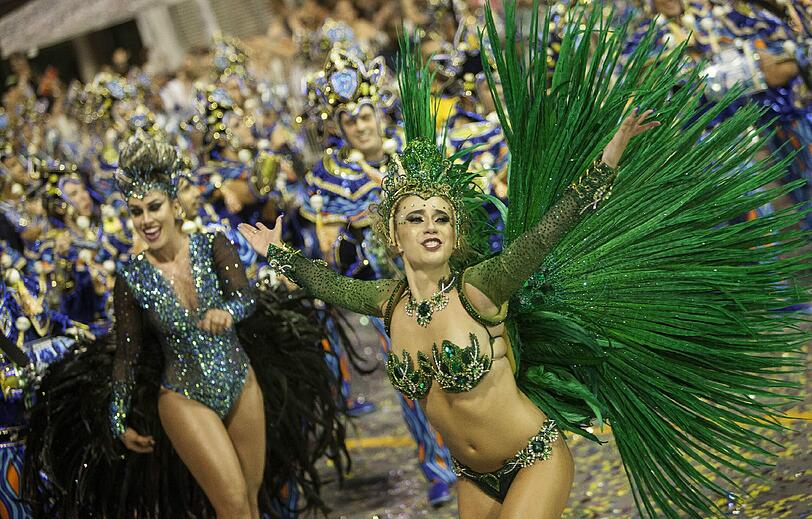 Bunt, sexy, fröhlich - Karneval in Brasilien