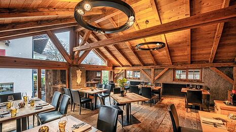 Zum Stadele in Lana mit acht G&auml;stezimmern geh&ouml;rt auch das Gourmetrestaurant Stadele, das gleich nebenan liegt.