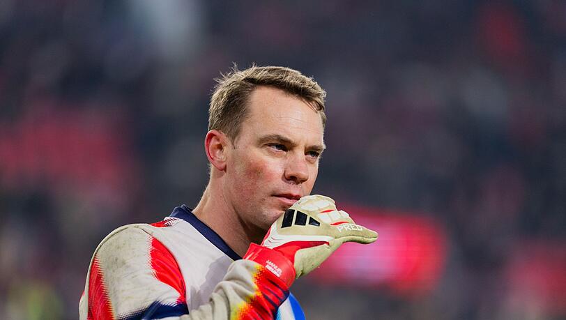 Bayern-Starkeeper Manuel Neuer w&uuml;rde gerne das Zeitspiel im Fu&szlig;ball einschr&auml;nken. (Archivbild)