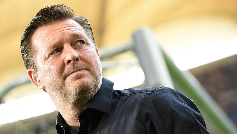 Weiter HSV-Trainer: Christian Titz. Weiter HSV-Trainer: Christian Titz.
