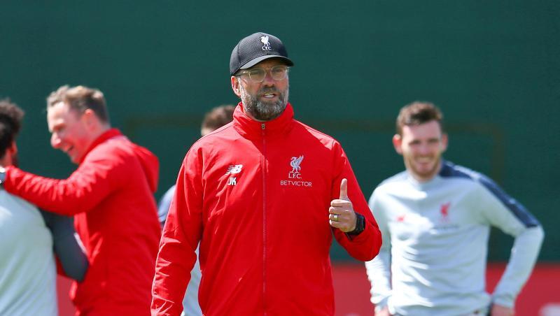 Jürgen Klopp (M.) will endlich die Champions League gewinnen. Jürgen Klopp (M.) will endlich die Champions League gewinnen.