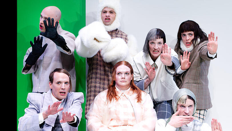 "Die Nashörner" im Volkstheater.