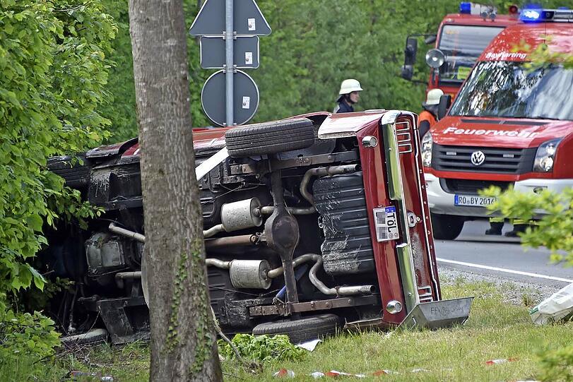 Weitere Bilder vom Unfall bei der Oldtimer-Rally