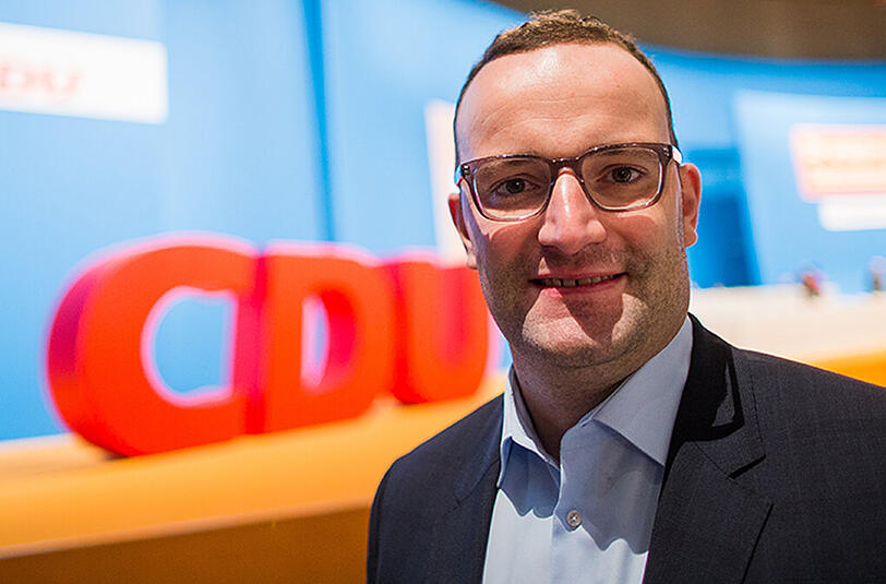 &bdquo;Sich nur an Recht und Gesetz zu halten, das reicht nicht, das muss jeder Tourist auch&ldquo;, meint CDU-Mann Jens Spahn.