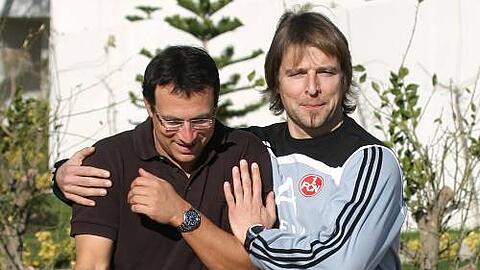 Ein Herz und eine Seele: Manager Martin Bader will mit Trainer Michael Oenning (r.) Ende Januar verlängern.