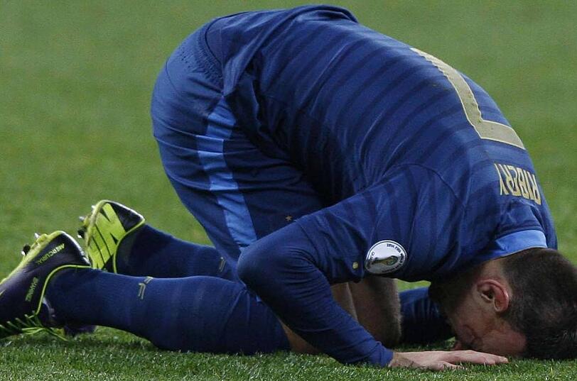 Verletzt: Franck Ribéry vom FC Bayern München hat sich beim WM-Playoff-Rückspiel zwischen Frankreich und der Ukraine (3:0) eine Rippe angebrochen.