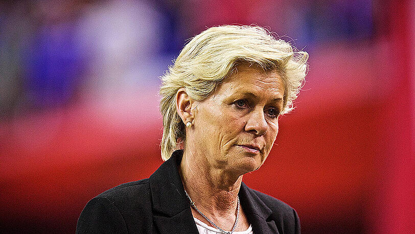 Wird aufgrund der "starren" taktischen Ausrichtung der Mannschaft kritisiert: Bundestrainerin Silvia Neid Wird aufgrund der "starren" taktischen Ausrichtung der Mannschaft kritisiert: Bundestrainerin Silvia Neid