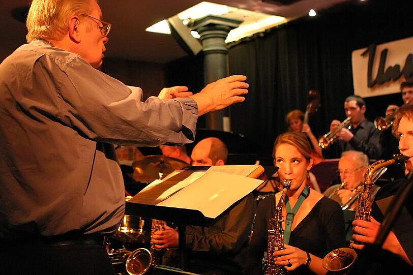 Leitet die Uni Big Band: Joe Viera.