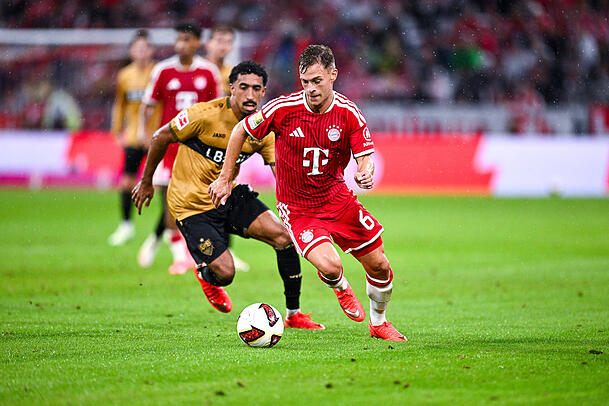 Auf der Doppelsechs neben Aleksandar Pavlovic: Joshua Kimmich.