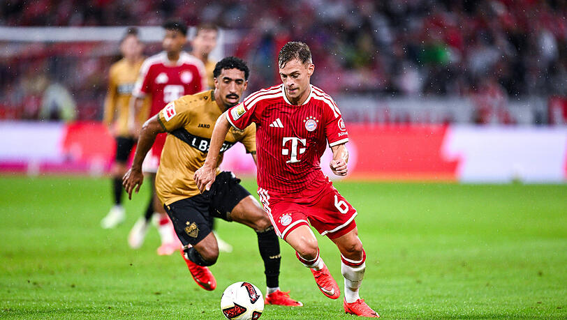 Auf der Doppelsechs neben Aleksandar Pavlovic: Joshua Kimmich. Auf der Doppelsechs neben Aleksandar Pavlovic: Joshua Kimmich.