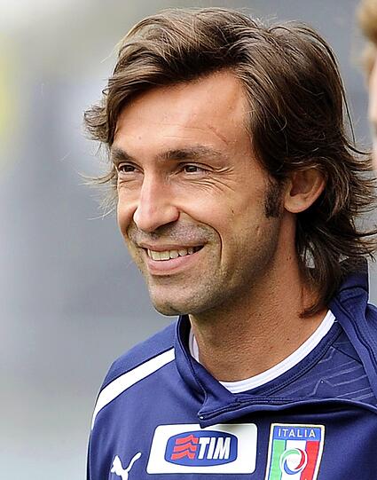 Das Haar sitzt perfekt bei Italiens Andrea Pirlo.