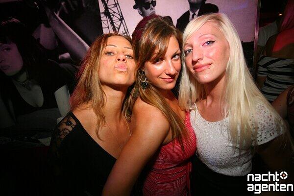 So wild feiert sich München durch das Wochenende. Am Samstag im Ruby Dance Club wurde nicht nur das Tanzbein geschwungen. Mehr Bilder gibt es unter: www.nachtagenten.de