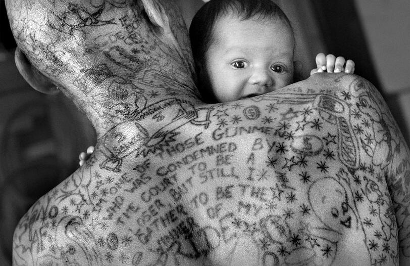 Sexy Körperkunst: Verrückte Tattoos - Spektakuläre Bilder...