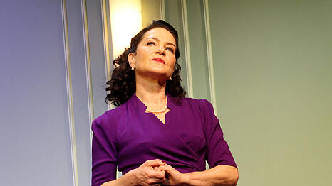 Bei Marisa Burger wurde es auf der B&uuml;hne sehr heikel.