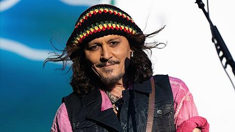 Johnny Depp performt wieder auf der Bühne.