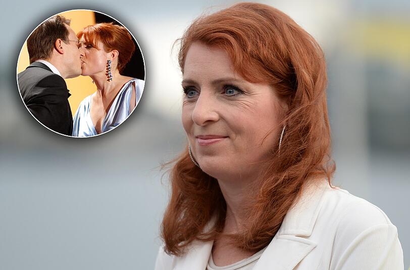 Bei der Verleihung der Goldenen Kamera 2011 machte Monica Lierhaus ihrem langjährigen Lebensgefährten Rolf Hellgardt einen Heiratsantrag, den sie später bereut.