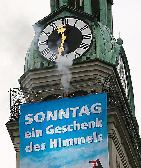 ...und sogar auf dem Alten Peter. Der Sonntag soll heilig bleiben.