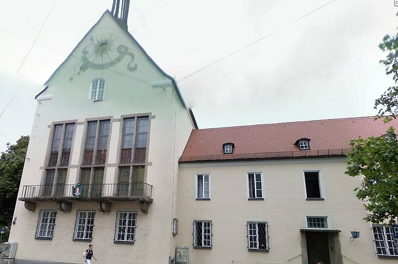 Wegen Umbau soll das Bürgerbüro in der Landsberger Straße 486 für ein halbes Jahr geschlossen werden.