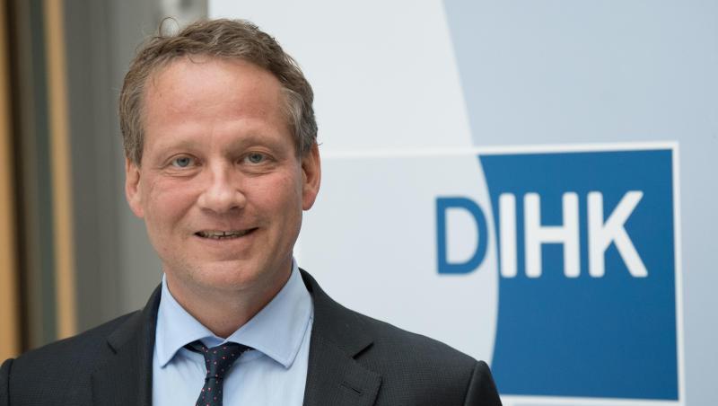 DIHK-Chef Eric Schweitzer spricht von "erschreckenden Zahlen" bei der Umfrage. DIHK-Chef Eric Schweitzer spricht von "erschreckenden Zahlen" bei der Umfrage.