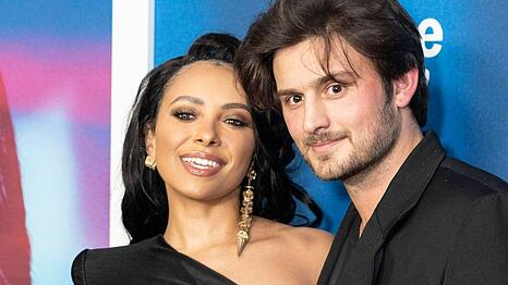 "Vampire Diaries"-Star Kat Graham begr&uuml;&szlig;t ihr erstes Baby mit Ehemann Bryant Wood.