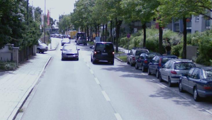 Auf der Straße Am Mitterfeld fehlt noch immer ein durchgehender Radweg. Auf der Straße Am Mitterfeld fehlt noch immer ein durchgehender Radweg.