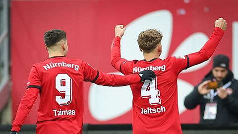 Finn Jeltsch und Stefanos Tzimas (l) bringen dem 1. FC Nürnberg viel Geld ein.