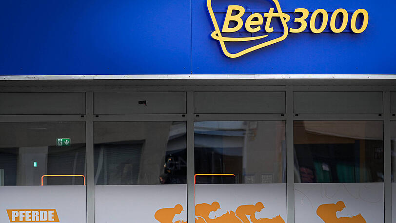 Eine Filiae von Bet 3000 ist in Obersendling von zwei M&auml;nnern ausgeraubt worden. Die Polizei ermittelt. (symbolbild)
