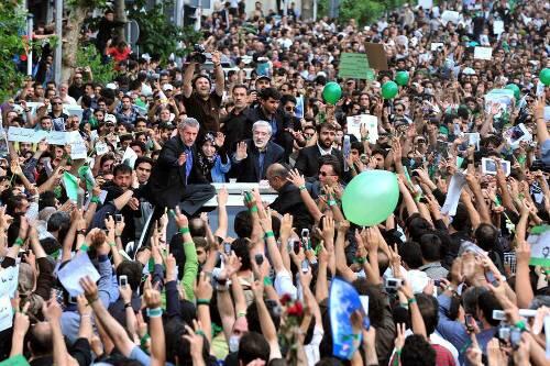 Proteste der Oppopsition in Theran - aus Solidarität gehen in München lebende Iraner am Samstag in der Stadt auf die Straße.