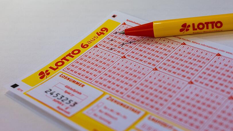 Für den Gewinner oder die Gewinnerin gibt es künftig 5.000 Euro pro Monat – und das ganze zehn Jahre lang. (Symbolbild)