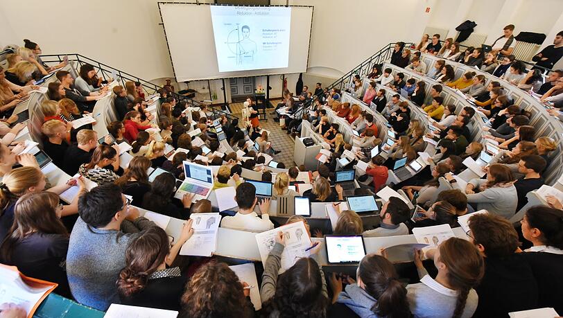 Rund 17 Prozent aller 2,87 Millionen Studierenden in Deutschland kommen laut Statistischem Bundesamt aus dem Ausland. (Archivbild)