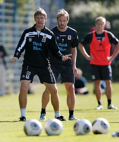Training an der Grünwalder: Friedhelm Funkel bei der Einheit mit dem TSV 1860. Die Bilder