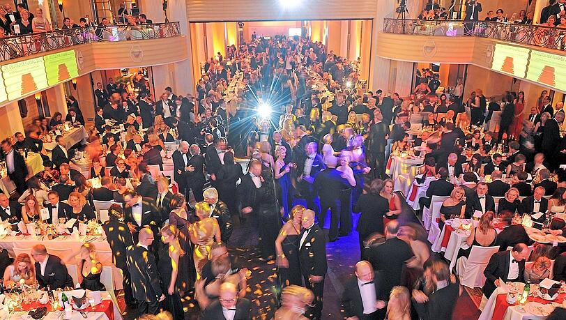 Filmreifes Spektakel: Beim Deutschen Filmball im Bayerischen Hof feiern jährlich rund 1.000 Stars - normalerweise.