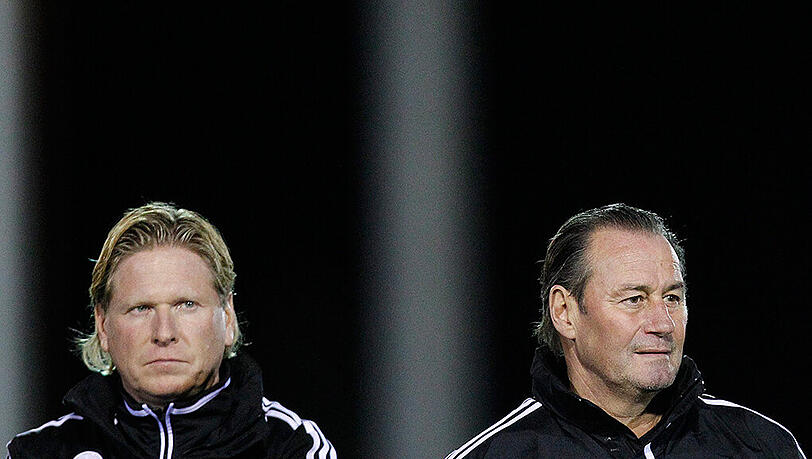 Einst saßen sie auf Schalke gemeinsam auf der Bank: Markus Gisdol (links) und Huub Stevens. Einst saßen sie auf Schalke gemeinsam auf der Bank: Markus Gisdol (links) und Huub Stevens.