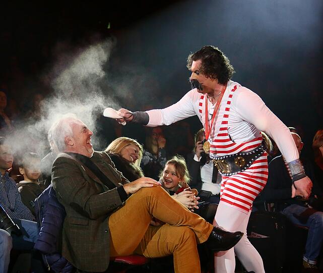 Hans-Werner Schröder mit Familie und Clownb Jimmy Folco