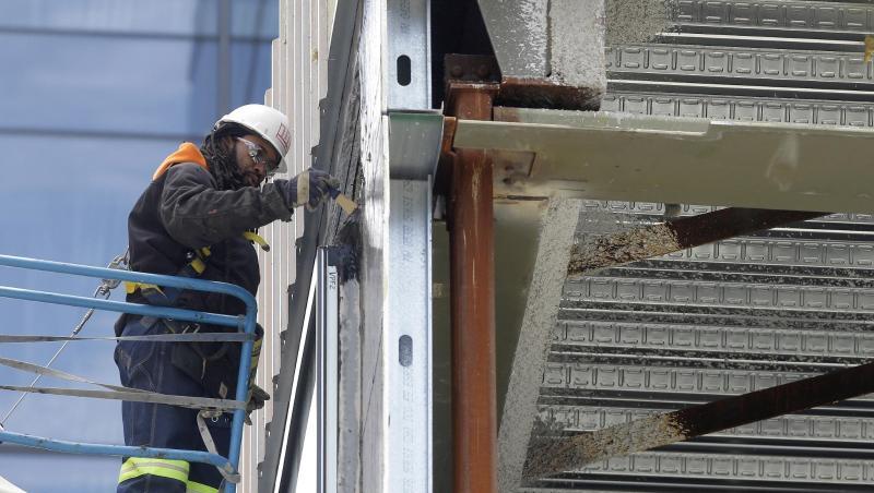 In den USA ist aufgrund der Corona-Krise die Zahl der Arbeitslosen rasant gestiegen. In den USA ist aufgrund der Corona-Krise die Zahl der Arbeitslosen rasant gestiegen.
