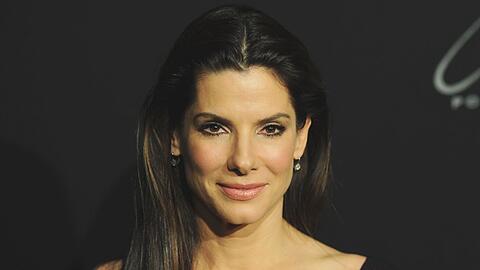 Sandra Bullock ist seit 2015 mit dem Fotografen Bryan Randall zusammen. 2021 schwärmte sie öffentlich von ihm. Doch ein Jahr später kursierten dann erste Krisengerüchte.