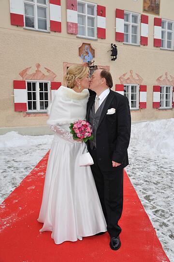 Die Traumhochzeit von Star-Koch Winkler und seiner Denise - sehen Sie hier die wunderschönen Bilder aus dem zugeschneiten Aschau.