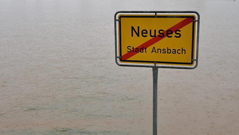 Die Ortschaft Neuses bei Ansbach am 01. Juni. 20113 Die Ortschaft Neuses bei Ansbach am 01. Juni. 20113