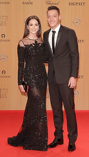 Nationalspieler Mesut Özil und seine Freundin Mandy Capristo