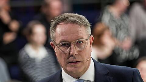 "Ich erwarte eine ganz klare Positionierung von CDU und CSU", sagt SPD-Ministerpr&auml;sident Alexander Schweitzer. (Archivbild)