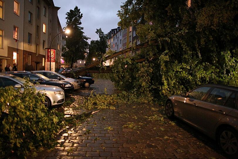 Unwetter und Gewitter in in Teilen Nordrhein-Westfalens: Die Bilder.