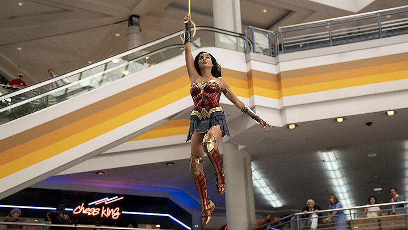 Gal Gadot kehrt in "Wonder Woman 1984" als Titelheldin zurück Gal Gadot kehrt in "Wonder Woman 1984" als Titelheldin zurück