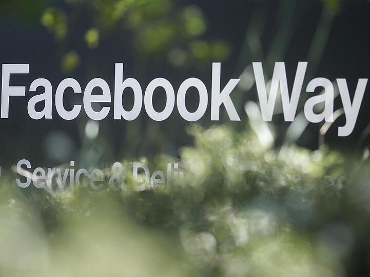 Das Online-Netzwerk Facebook hat eine neue globale Währung erfunden. Das Digitalgeld mit dem Namen Libra basiert ähnlich wie der Bitcoin auf der sogenannten Blockchain-Technologie.