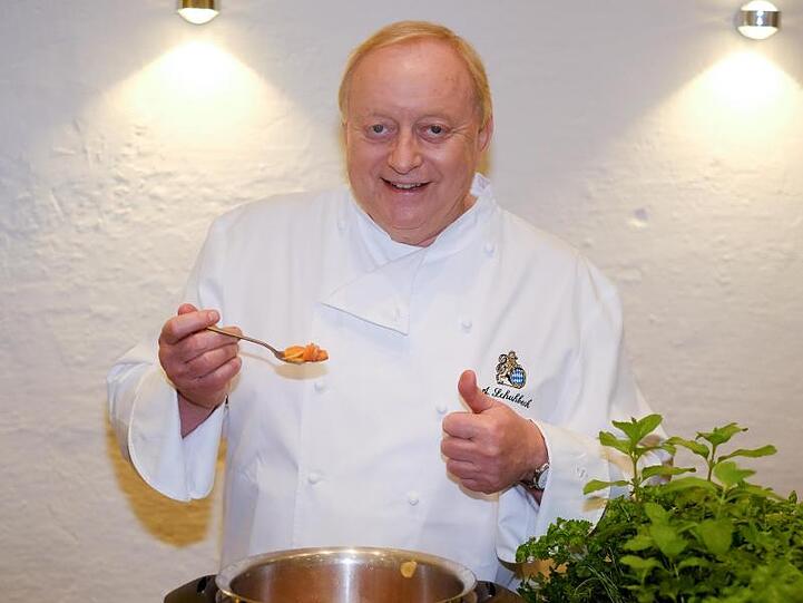 Star-Koch Alfons Schuhbeck. Foto: Axel Heimken/Archiv
